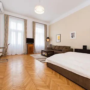 Rosa Linde - Comfort 2*, Vienna Austria